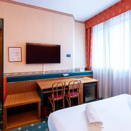Hotel Des Etrangers 3*