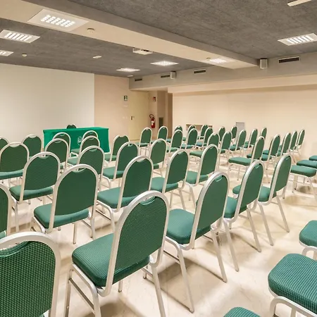 Des Etrangers 3* Milano