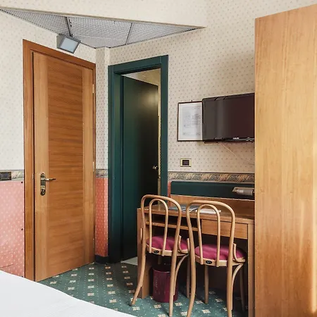Hotel Des Etrangers 3*