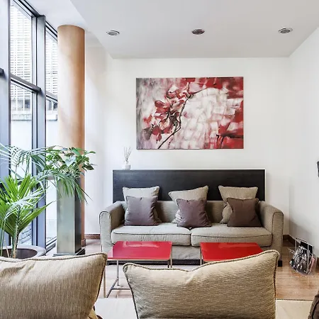 Des Etrangers 3* Milan