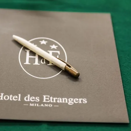 Des Etrangers 3* Milan